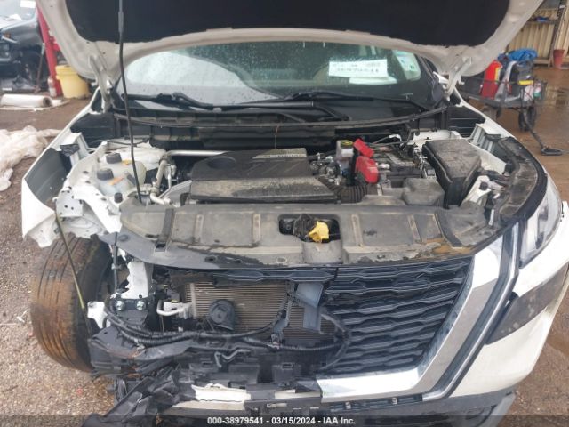 5N1BT3AA8NC704196 Nissan Rogue S Fwd