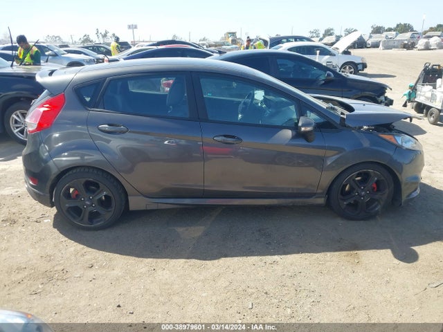 Ford FIESTA ST 2017 3FADP4GX1HM153539 Image 13