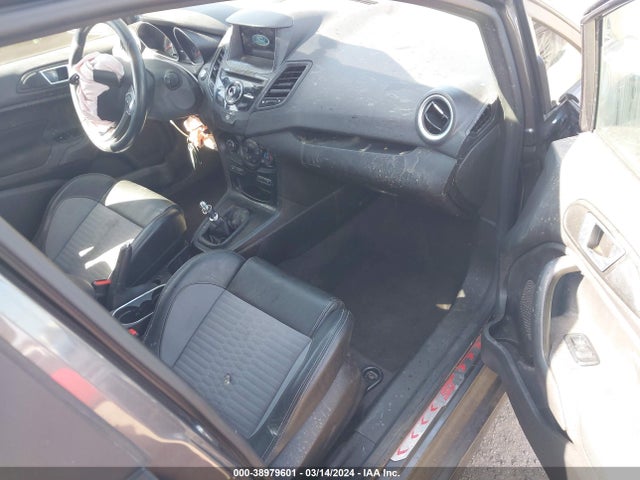 Ford FIESTA ST 2017 3FADP4GX1HM153539 Image 5