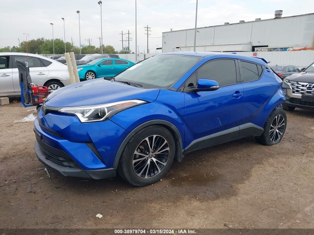 Toyota C-HR LE 2019 JTNKHMBXXK1053932 Image 2