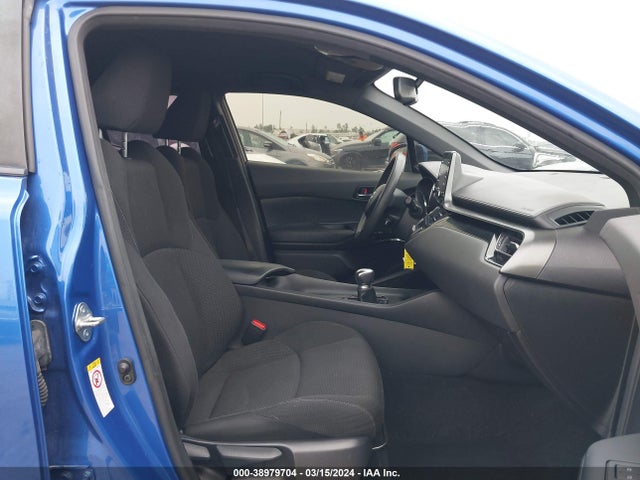 Toyota C-HR LE 2019 JTNKHMBXXK1053932 Image 5