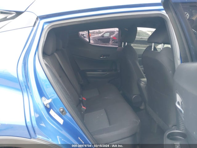 Toyota C-HR LE 2019 JTNKHMBXXK1053932 Image 8