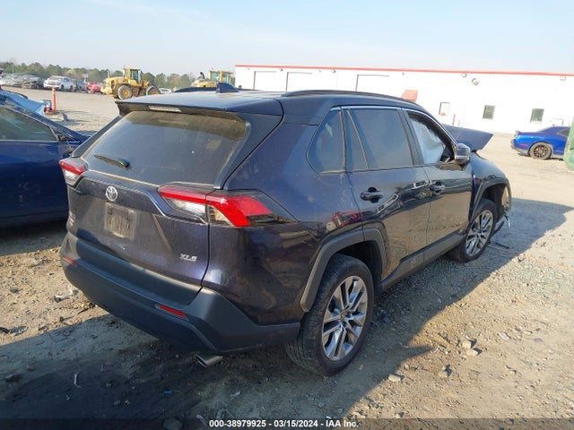 Toyota Rav4 Xle Premium 2022 2T3C1RFVXNW224686 Image 4