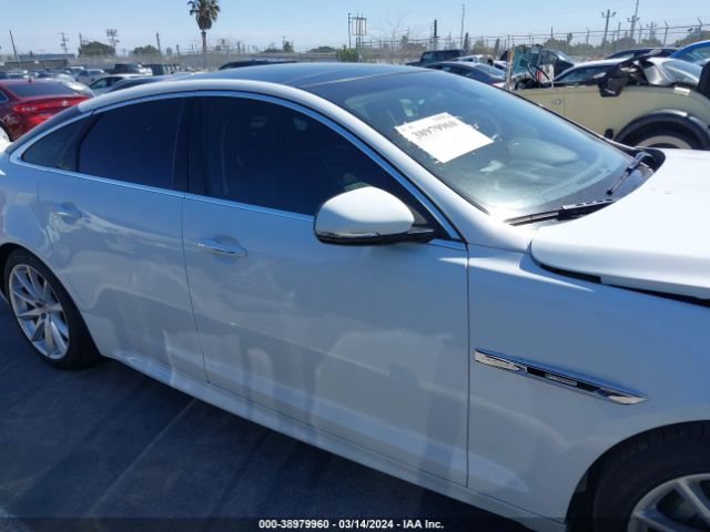 SAJWA1C7XH8W04725 Jaguar Xj R-sport