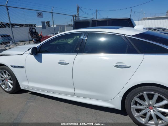 SAJWA1C7XH8W04725 Jaguar Xj R-sport