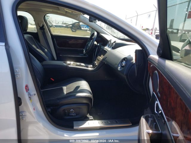 SAJWA1C7XH8W04725 Jaguar Xj R-sport