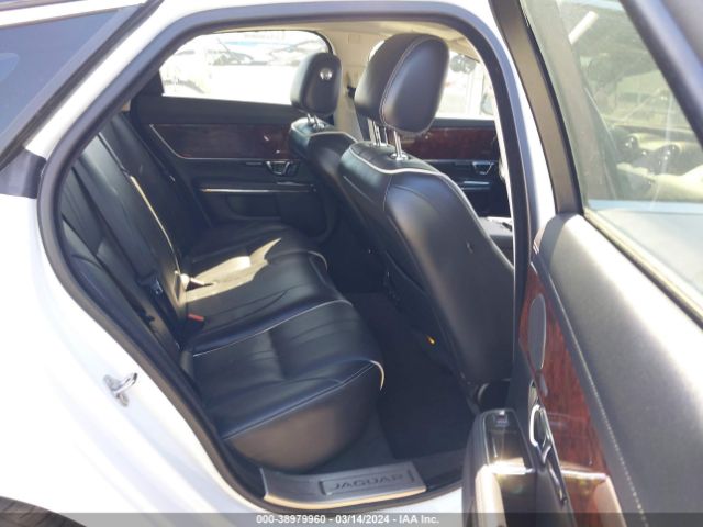 SAJWA1C7XH8W04725 Jaguar Xj R-sport