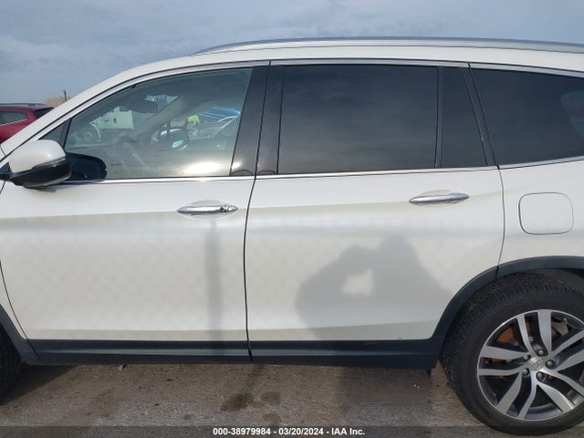 Honda Pilot Elite 2017 5FNYF6H0XHB000576 Image 14