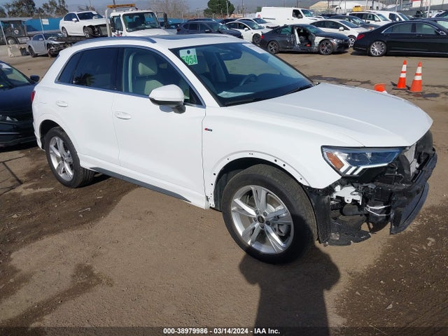 WA1EECF3XP1135933 auction archive image
