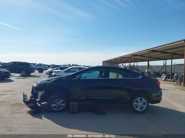Chevrolet Cruze Lt Auto 2018 1G1BE5SM7J7221636 Image 15