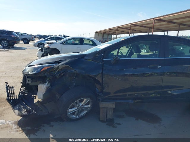 Chevrolet Cruze Lt Auto 2018 1G1BE5SM7J7221636 Image 19