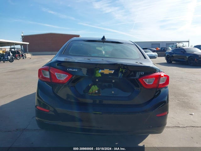 Chevrolet Cruze Lt Auto 2018 1G1BE5SM7J7221636 Image 21