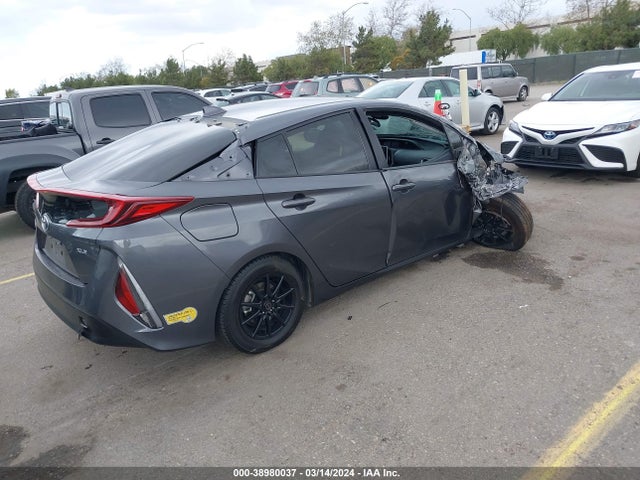 Toyota Prius Prime Xle 2022 JTDKAMFP8N3213950 Image 4