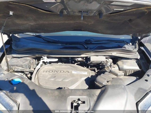 Honda Pilot Elite 2016 5FNYF6H09GB018162 Image 10