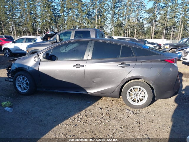 Toyota Prius Two 2016 JTDKBRFU1G3516474 Image 15
