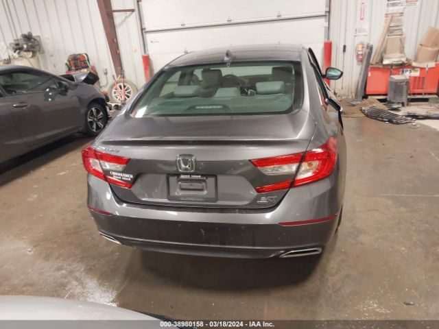 1HGCV2F98JA053882 Honda Accord Touring 2.0t