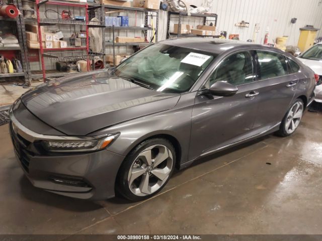 1HGCV2F98JA053882 Honda Accord Touring 2.0t