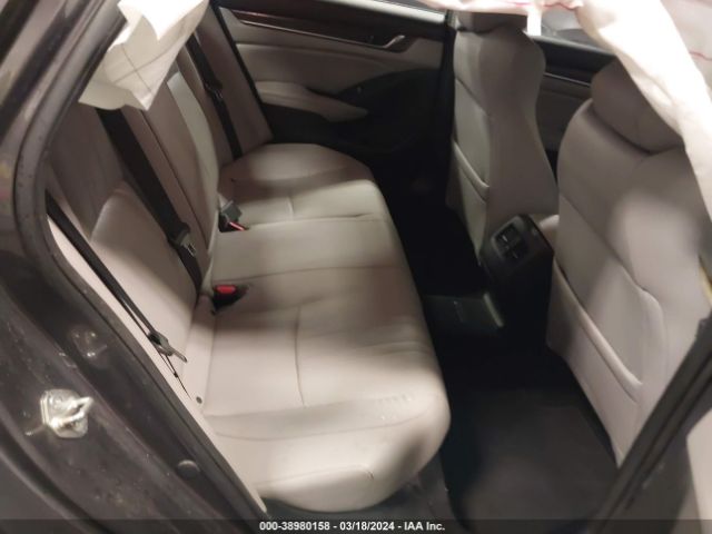 1HGCV2F98JA053882 Honda Accord Touring 2.0t
