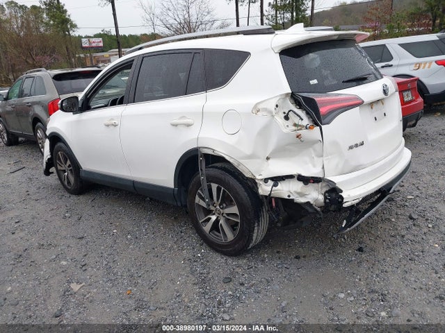 Toyota Rav4 Xle 2017 JTMWFREV2HJ705261 Image 3