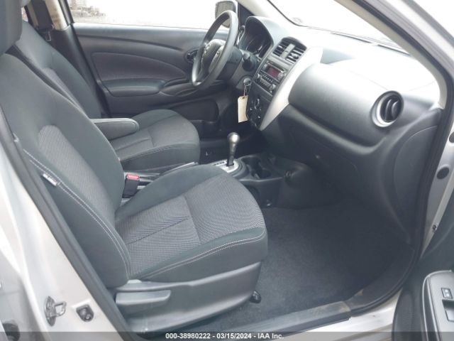 3N1CN7AP3HL875755 Nissan Versa 1.6 Sv