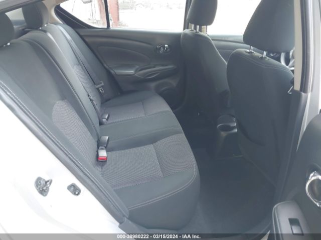 3N1CN7AP3HL875755 Nissan Versa 1.6 Sv