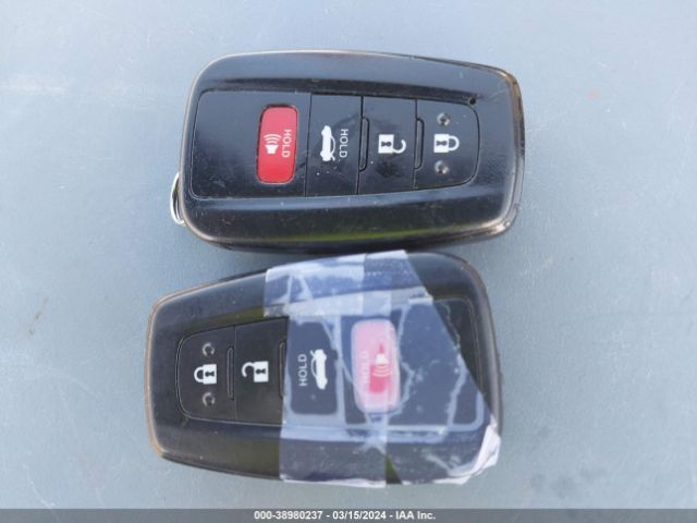 4T1B21HK4JU003147 Toyota Camry Hybrid Xle