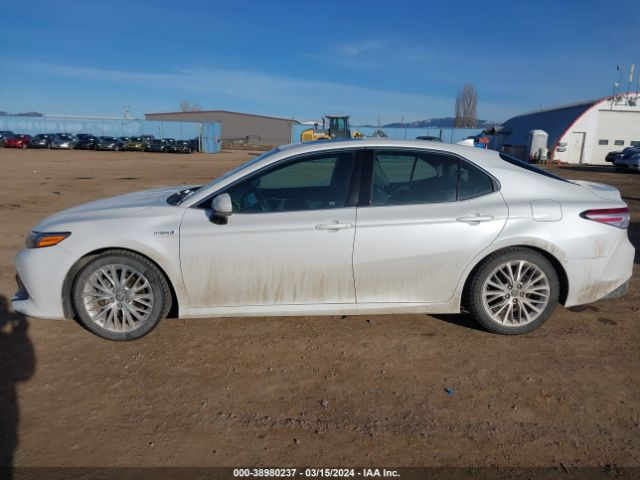 4T1B21HK4JU003147 Toyota Camry Hybrid Xle