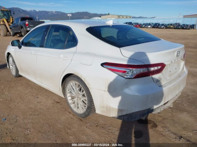 4T1B21HK4JU003147 Toyota Camry Hybrid Xle