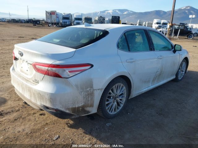 4T1B21HK4JU003147 Toyota Camry Hybrid Xle
