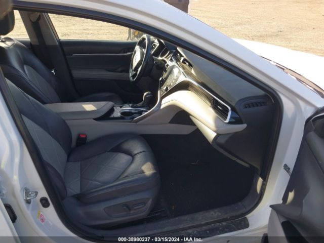 4T1B21HK4JU003147 Toyota Camry Hybrid Xle