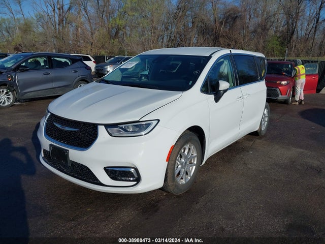 Chrysler Pacifica Touring L 2023 2C4RC1BG5PR590369 Image 2