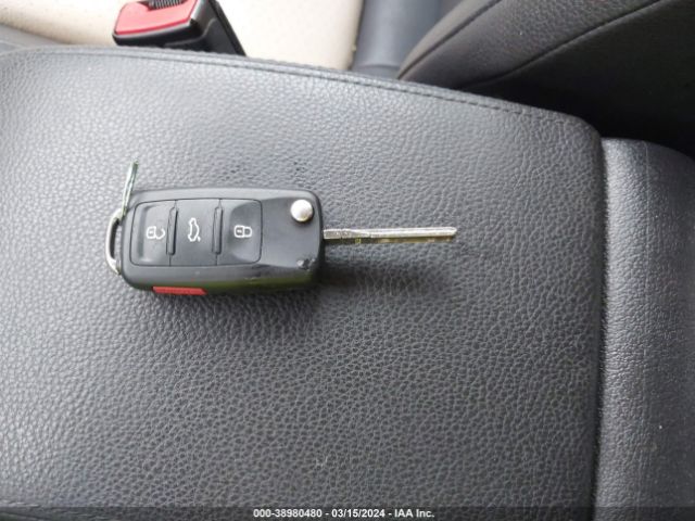 2016 VOLKSWAGEN TIGUAN WVGBV7AX1GW545741 Photo 10