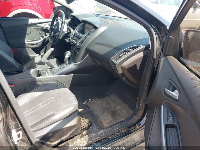 Ford Focus Titanium 2014 1FADP3N28EL180056 Image 5