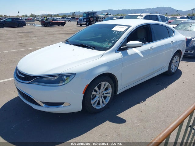 Chrysler 200 Limited 2015 1C3CCCAB6FN603086 Image 2