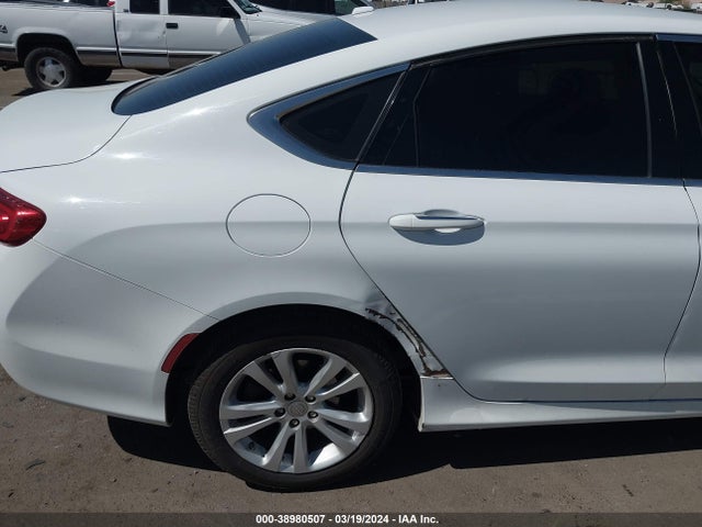 Chrysler 200 Limited 2015 1C3CCCAB6FN603086 Image 6