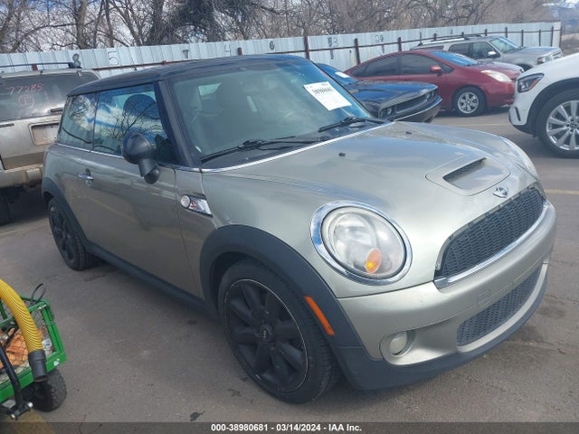 2010 MINI COOPER S WMWMF7C54ATX42138 Photo 0