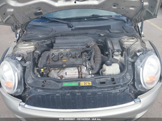2010 MINI COOPER S WMWMF7C54ATX42138 Photo 9