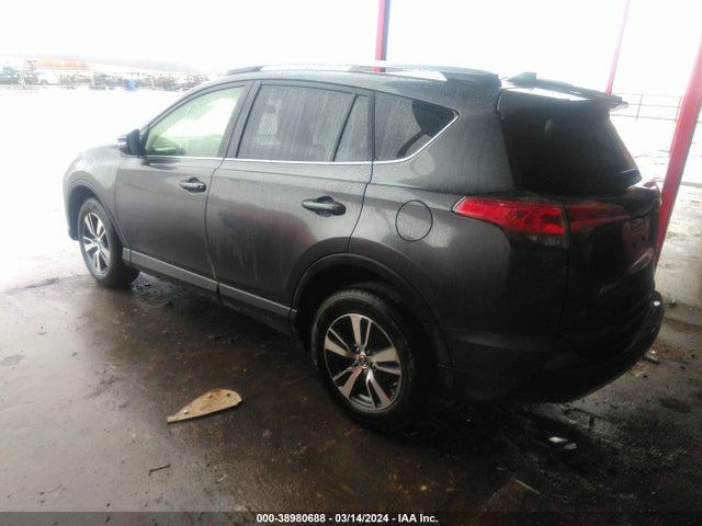 Toyota Rav4 Xle 2018 JTMRFREV7JJ730059 Image 3