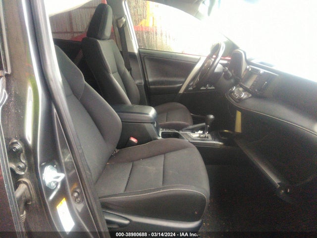 Toyota Rav4 Xle 2018 JTMRFREV7JJ730059 Image 5