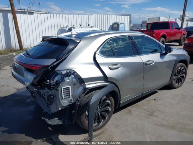 JTHP9JBH7L2022517 Lexus UX 250H