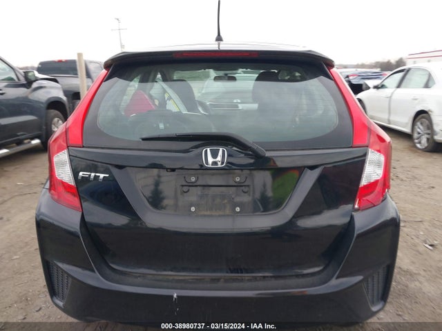 Honda FIT LX 2017 3HGGK5H50HM705381 Image 15