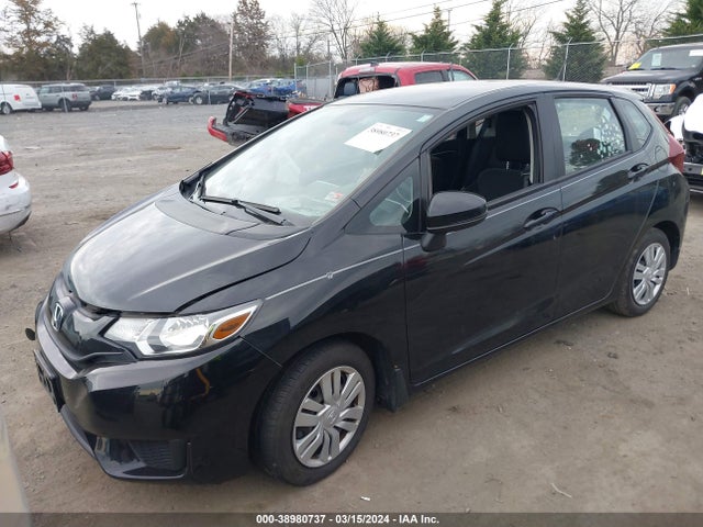 Honda FIT LX 2017 3HGGK5H50HM705381 Image 2