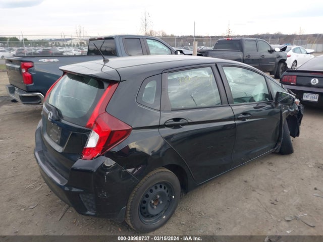 Honda FIT LX 2017 3HGGK5H50HM705381 Image 4