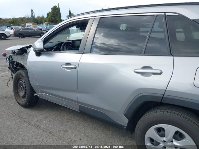 Toyota RAV4 LE 2021 JTMK1RFV9MD069698 Image 14