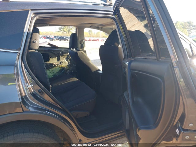 Toyota Rav4 Xle 2018 JTMWFREV4JJ186123 Image 8