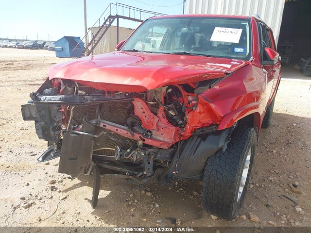 Toyota 4RUNNER SR5 2014 JTEBU5JR2E5180420 Image 6