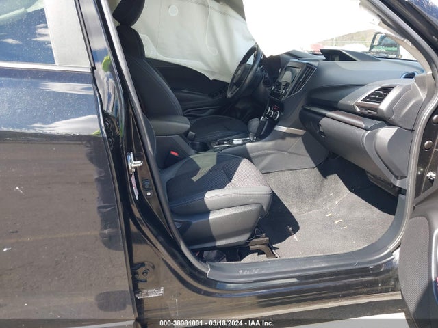 JF2SKAGC5KH445896 Subaru Forester Premium