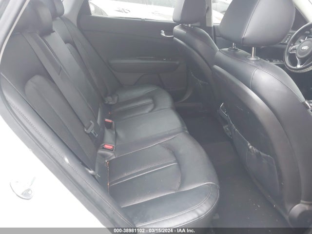 KIA OPTIMA EX 2016 5XXGU4L37GG001025 Image 8