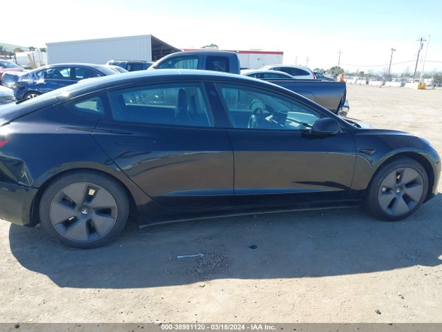 Tesla Model 3 Standard Range Plus Rear-wheel Drive 2021 5YJ3E1EA8MF878076 Image 13