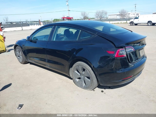 Tesla Model 3 Standard Range Plus Rear-wheel Drive 2021 5YJ3E1EA8MF878076 Image 3